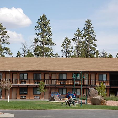Bryce View Lodge Part Of The Ruby'S Inn Resort Bryce Canyon City Exterior photo