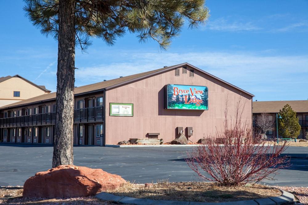 Bryce View Lodge Part Of The Ruby'S Inn Resort Bryce Canyon City Exterior photo